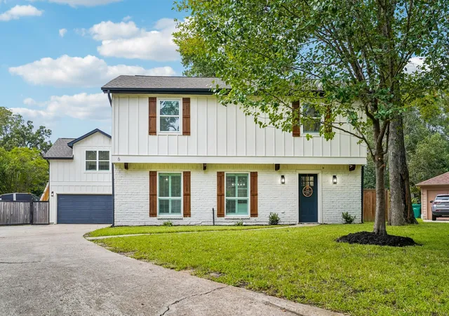 Homes for sale in Conroe, TX | 6 Rockingham Pl, Conroe, TX 77304 | MLS# 84798687