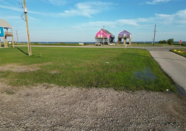 Homes for sale in Gilchrist, TX | 2301 Gumbo Dr, Gilchrist, TX 77617 | MLS# 25038703
