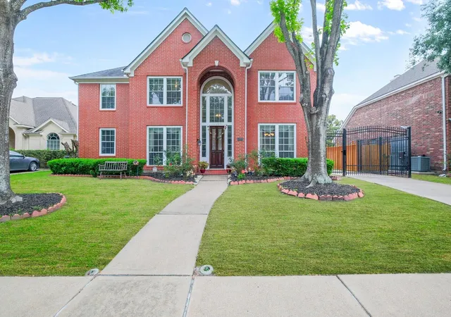 1st image of 12427 Shadycrest Dr, Houston, TX 77082 | MLS# 94360658