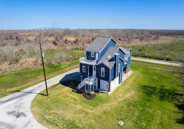 2nd image of 324 County Road 257, Matagorda, TX 77457 | MLS# 68338594