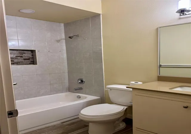 Listing Photo 2 - Condo for sale in building located at 2008 Taft St, Weslaco, TX 77006 - Unit #