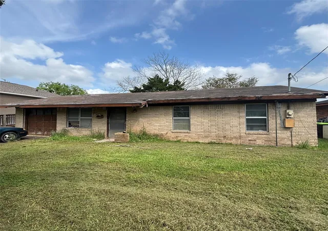 Photo 1 of Sale Pending at 503 Correll Ave, Wharton, TX 77488 | MLS# 17179569 | Listing updated on 2026-09-07