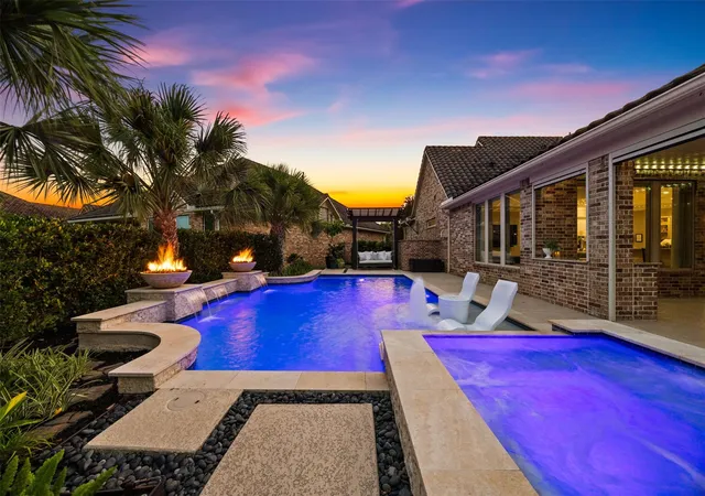 2nd image of 14 Fair Bluff Ct, Fulshear, TX 77441 | MLS# 41997754