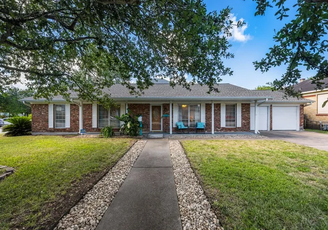 Single family home for sale at 3528 Ave L, Galveston, TX 77550 | MLS# 91281271