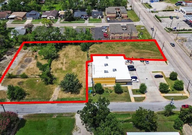 1st image of 2810 Preston Ave Dr, Pasadena, TX 77502 | MLS# 95551792