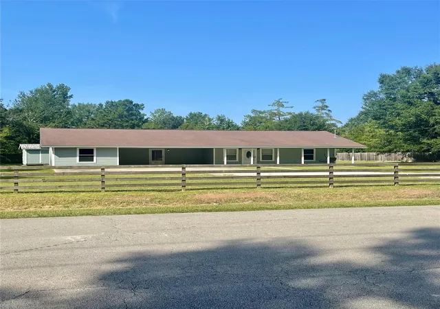 Photo 2 of Single family home for sale at 144 County Rd 337, Cleveland, TX 77327 | MLS# 25092811 | Listing updated on 2026-09-04