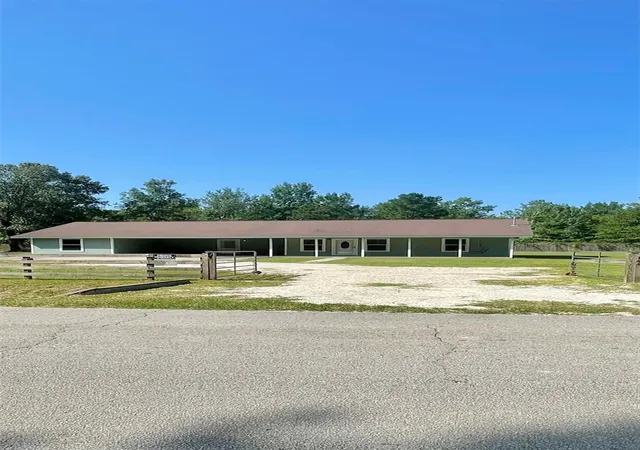 Photo 3 of Single family home for sale at 144 County Rd 337, Cleveland, TX 77327 | MLS# 25092811 | Listing updated on 2026-09-04