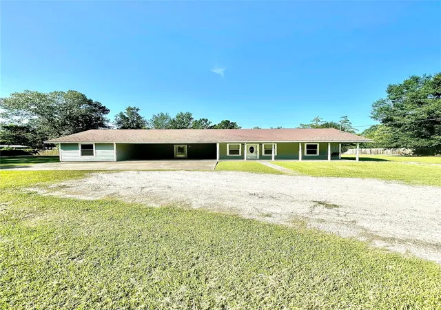 Photo 3 of Single family home for sale at 144 County Rd 337, Cleveland, TX 77327 | MLS# 25092811 | Listing updated on 2026-09-04