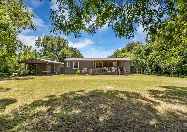 Photo 1 of Single family home for sale at 1305 W 1st Street, Groveton, TX 75845 | MLS# 19769396 | Listing updated on 2026-09-14
