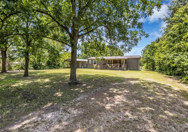 Photo 2 of Single family home for sale at 1305 W 1st Street, Groveton, TX 75845 | MLS# 19769396 | Listing updated on 2026-09-14