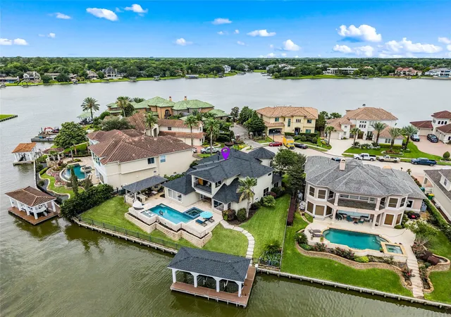 1st image of 3038 S Island Dr, Seabrook, TX 77586 | MLS# 24807277