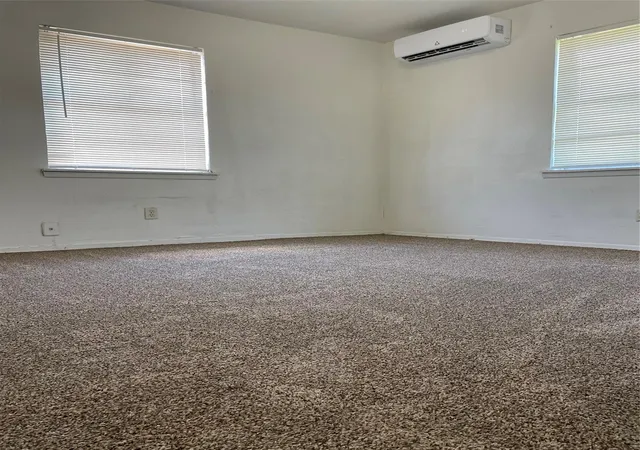 2nd image of 3405 Drew St #4, Houston, TX 77004 | MLS# 43398969