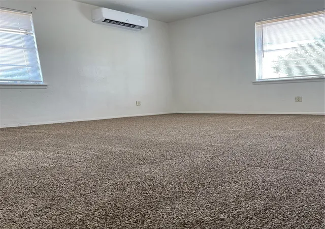 3rd image of 3405 Drew St #4, Houston, TX 77004 | MLS# 43398969