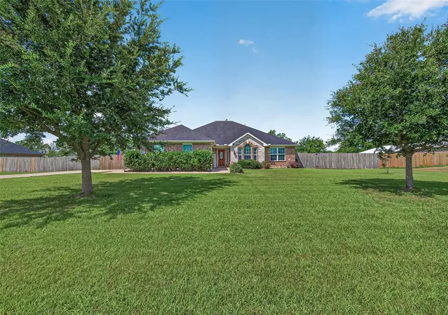 Homes for sale in Needville, TX | 10706 Harry Dr, Needville, TX 77461 | MLS# 2221360