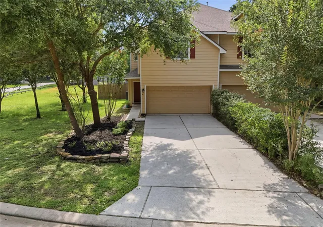 Homes for sale in The Woodlands, TX | 51 E Stedhill Loop, The Woodlands, TX 77384 | MLS# 71531474