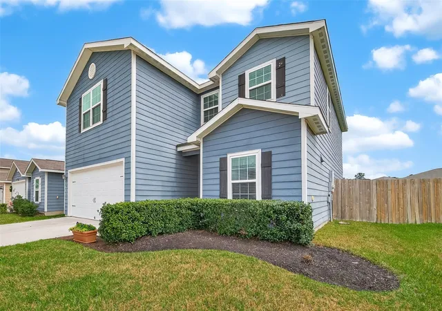Photo 3 of Single family home for sale at 28021 Irving Dr, Magnolia, TX 77355 | MLS# 43080827 | Listing updated on 2026-09-11