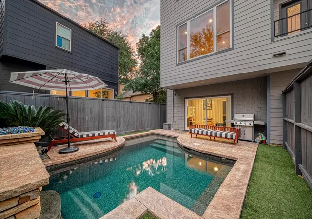 Photo 2 of Single family home for sale at 2717 Morrison St #B, Houston, TX 77009 | MLS# 90352787 | Listing updated on 2026-09-12