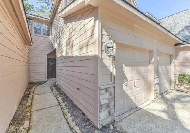 4th image of 43 Alderon Woods Pl, Spring, TX 77382 | MLS# 3726420
