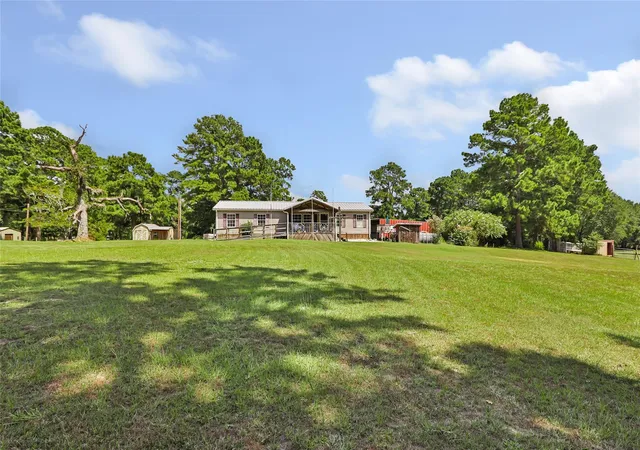 3rd image of 16980 Main Dr, Willis, TX 77318 | MLS# 67303236