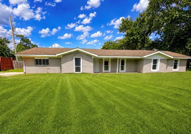 1st image of 8127 Richland Dr, Houston, TX 77028 | MLS# 5334183