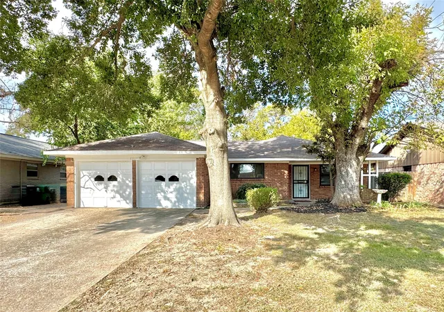 Photo 1 of Single family home for sale at 5510 Nina Lee Ln, Houston, TX 77092 | MLS# 42789320 | Listing updated on 2026-08-30