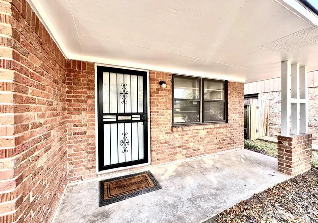 Photo 4 of Single family home for sale at 5510 Nina Lee Ln, Houston, TX 77092 | MLS# 42789320 | Listing updated on 2026-08-30