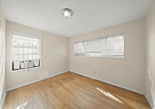 11th image of 4303 Mowery Rd, Houston, TX 77047 | MLS# 69970033