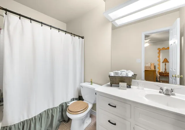 4th image of 2287 N Earl Rudder Fwy, Bryan, TX 77803 | MLS# 91160243