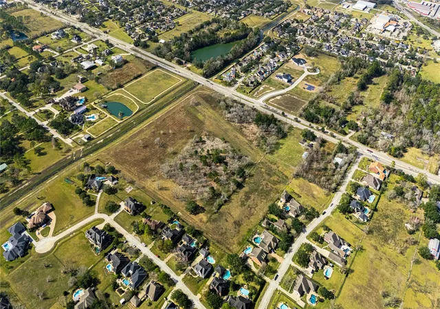 Photo 4 of Land for sale at 000 Dixie Farm Rd, Pearland, TX 77581 | MLS# 37253042 | Listing updated on 2026-04-21