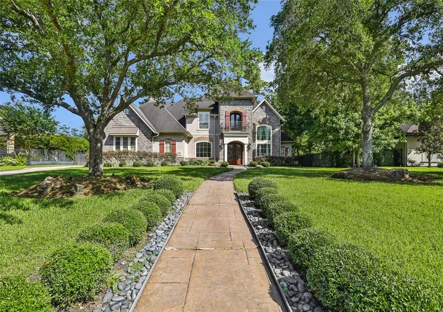 Photo 1 of Sale Pending at 8134 Beckett Crk Ln, Humble, TX 77396 | MLS# 5099745 | Listing updated on 2026-09-14