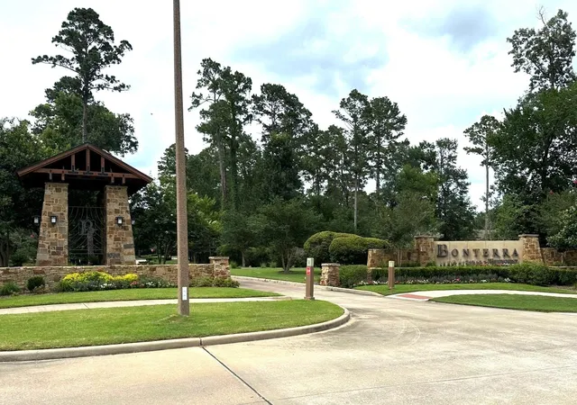 Photo 2 of Single family home for sale at 134 Verbena Way, Montgomery, TX 77316 | MLS# 75108466 | Listing updated on 2026-08-11