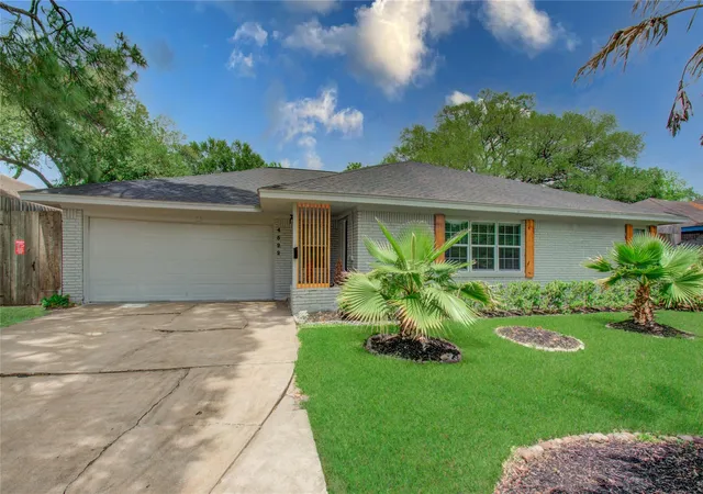 Photo 1 of Single family home for sale at 4522 Willowbend Blvd, Houston, TX 77035 | MLS# 80853266 | Listing updated on 2026-08-26