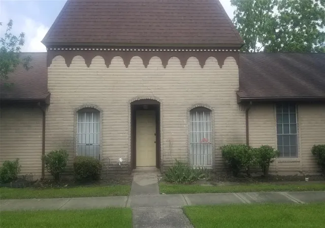 Photo 1 of Townhouse for sale at 7267 Cook Rd, Houston, TX 77072 | MLS# 6243019 | Listing updated on 2026-06-16