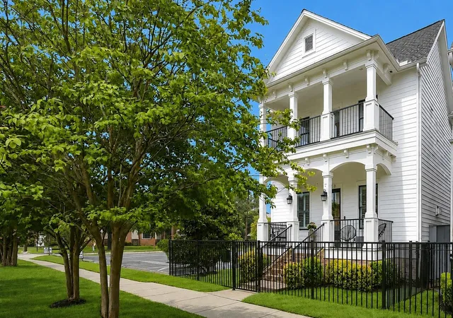 2nd image of 310 W 18th St, Houston, TX 77008 | MLS# 41682571