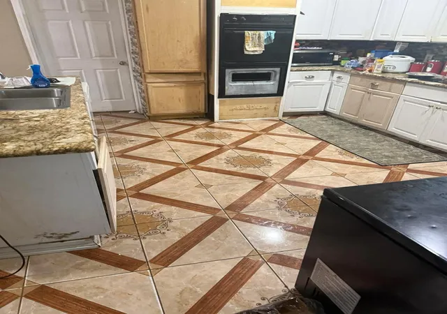 Photo 4 of Single family home for sale at 4625 Fuqua St, Houston, TX 77048 | MLS# 40386680 | Listing updated on 2026-08-26