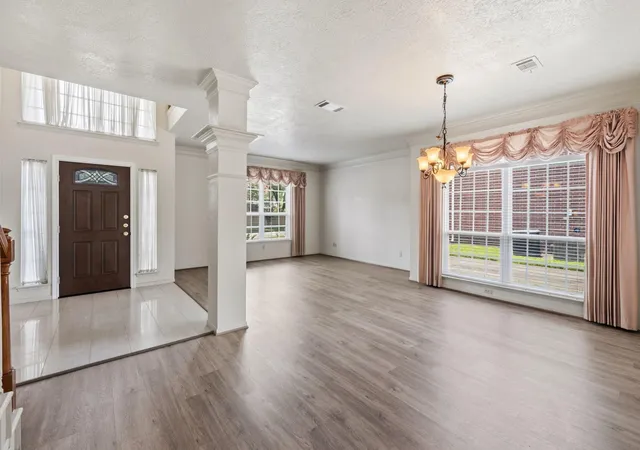 Photo 3 of Sale Pending at 14415 Autumn Cyn Tr, Houston, TX 77062 | MLS# 55052526 | Listing updated on 2026-09-09