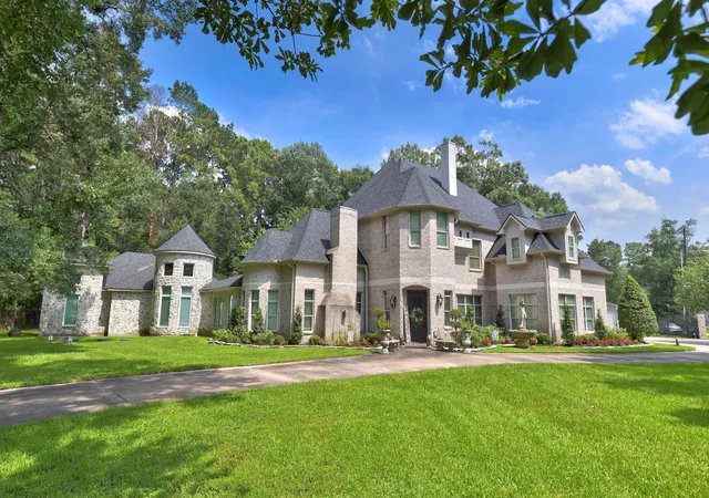 Photo 4 of Single family home for sale at 19634 Riverwalk Dr, Porter, TX 77365 | MLS# 11524534 | Listing updated on 2026-09-11