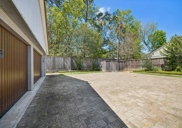 30th image of 623 Pinehaven Dr Dr, Houston, TX 77024 | MLS# 10333574