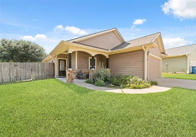 Homes for sale in Bellville, TX | 310 Regal Ct, Bellville, TX 77418 | MLS# 45825149