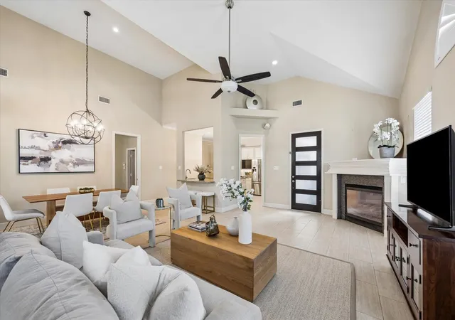 3rd image of 234 Malone St, Houston, TX 77007 | MLS# 8160943