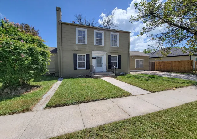 3rd image of 213 Miriam, Baytown, TX 77520 | MLS# 23603176