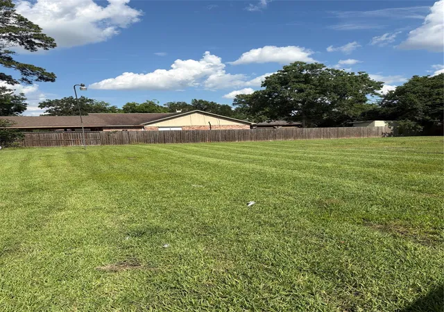2nd image of 9118 Nyssa St, Houston, TX 77078 | MLS# 74145429