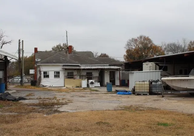 Photo 3 of Single family home for sale at 5701 Chippewa Blvd, Houston, TX 77086 | MLS# 69193276 | Listing updated on 2026-08-01