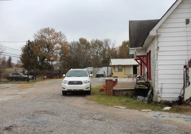 Photo 4 of Single family home for sale at 5701 Chippewa Blvd, Houston, TX 77086 | MLS# 69193276 | Listing updated on 2026-08-01