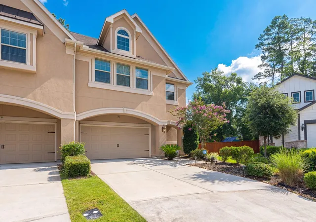 Photo 3 of Townhouse for sale at 226 Skybranch Ct, Conroe, TX 77304 | MLS# 21363646 | Listing updated on 2026-08-26