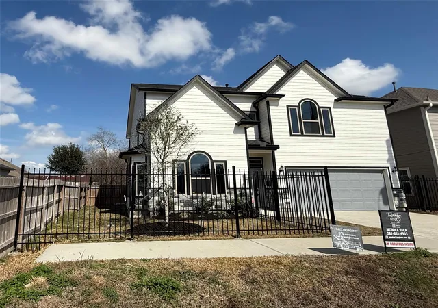 1st image of 3337 Shelby Cir, Houston, TX 77051 | MLS# 76970227
