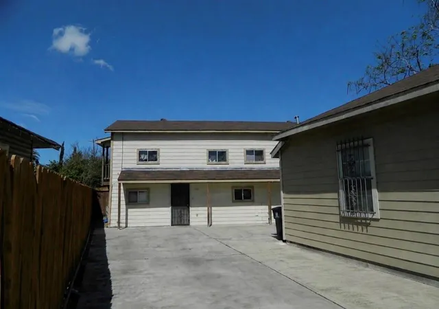 2nd image of 313 Blanche St, Houston, TX 77011 | MLS# 7339450