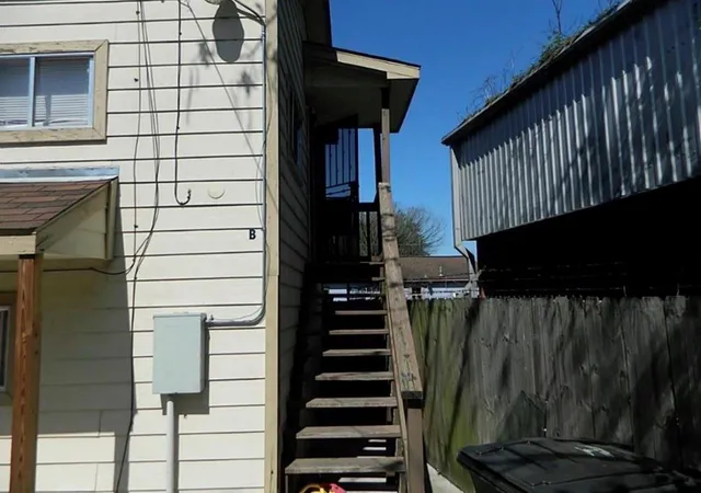 4th image of 313 Blanche St, Houston, TX 77011 | MLS# 7339450