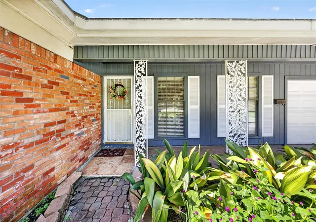 4th image of 6705 Roos Rd, Houston, TX 77074 | MLS# 70871145