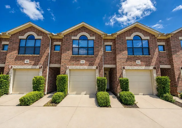 1st image of 5941 South Loop E #603, Houston, TX 77033 | MLS# 58019649